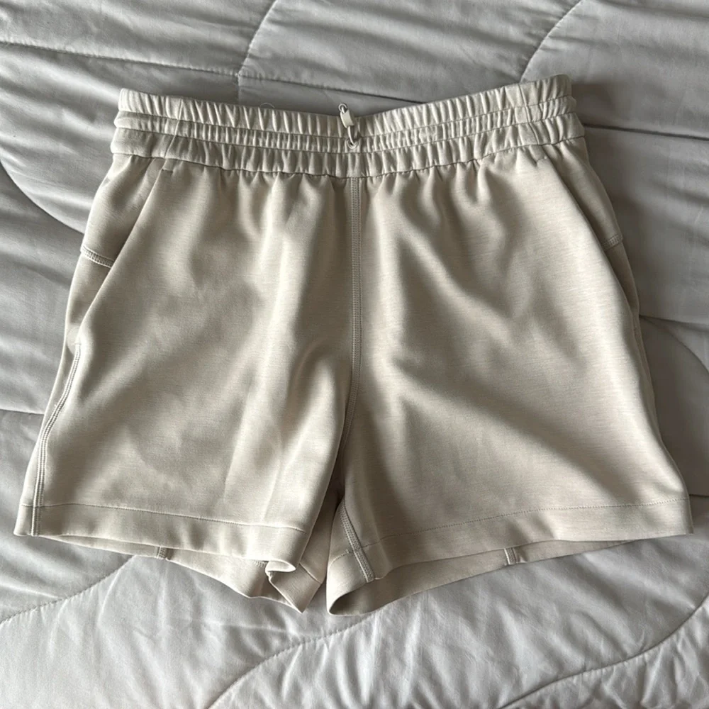 Lululemon Softstreme Shorts 4” Bundle - Picture 7 of 10